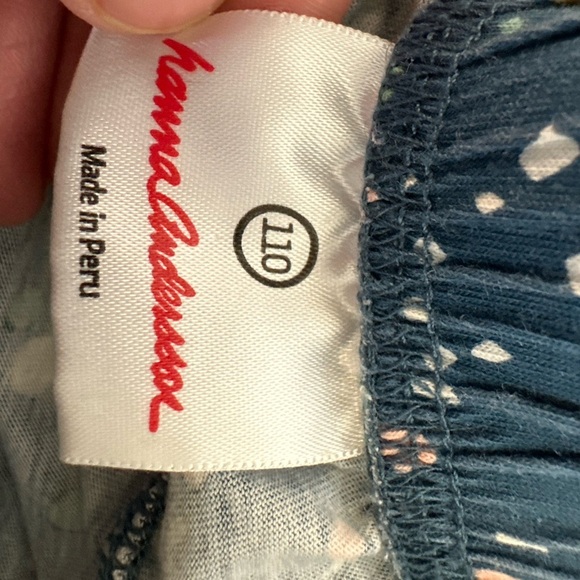 Hanna Andersson Dotted Ruffle Layered Skirt Girls size 5 (110)
Blue
Super cute! - Picture 3 of 5